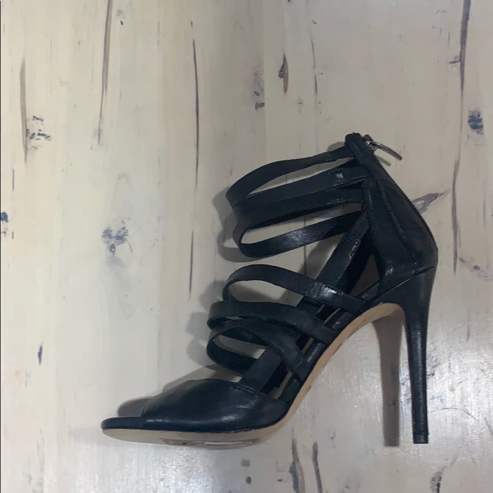 Heels - Picture 3 of 3